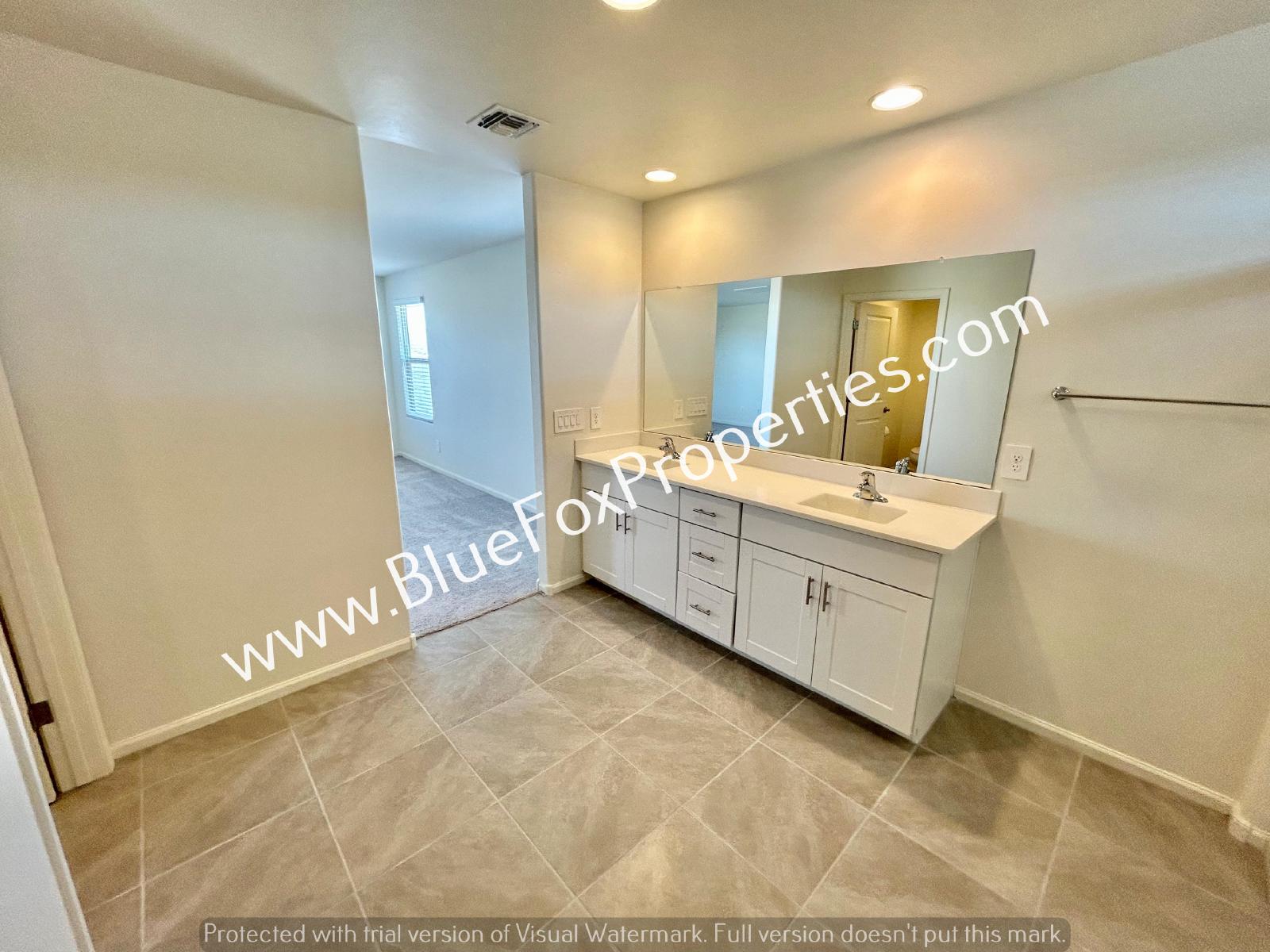 7831 S Walnutview Dr property image