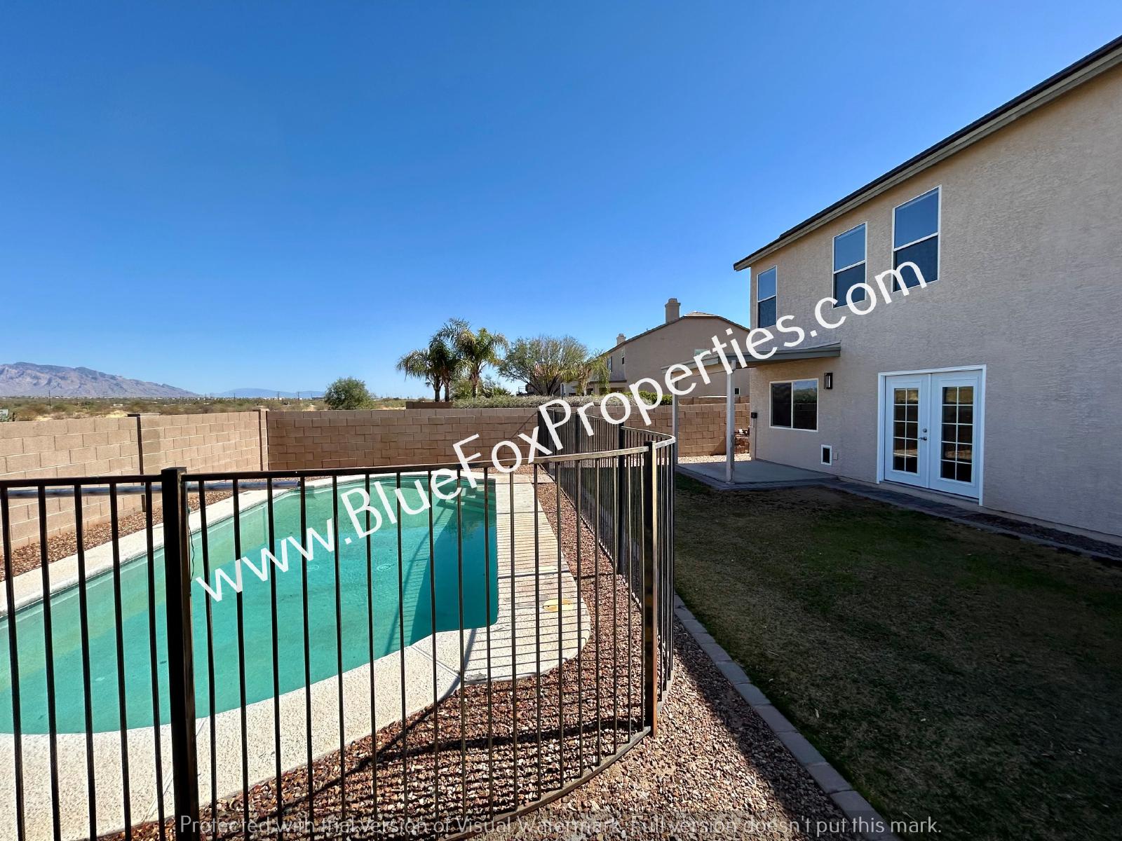 10066 N Blue Crossing Way property image