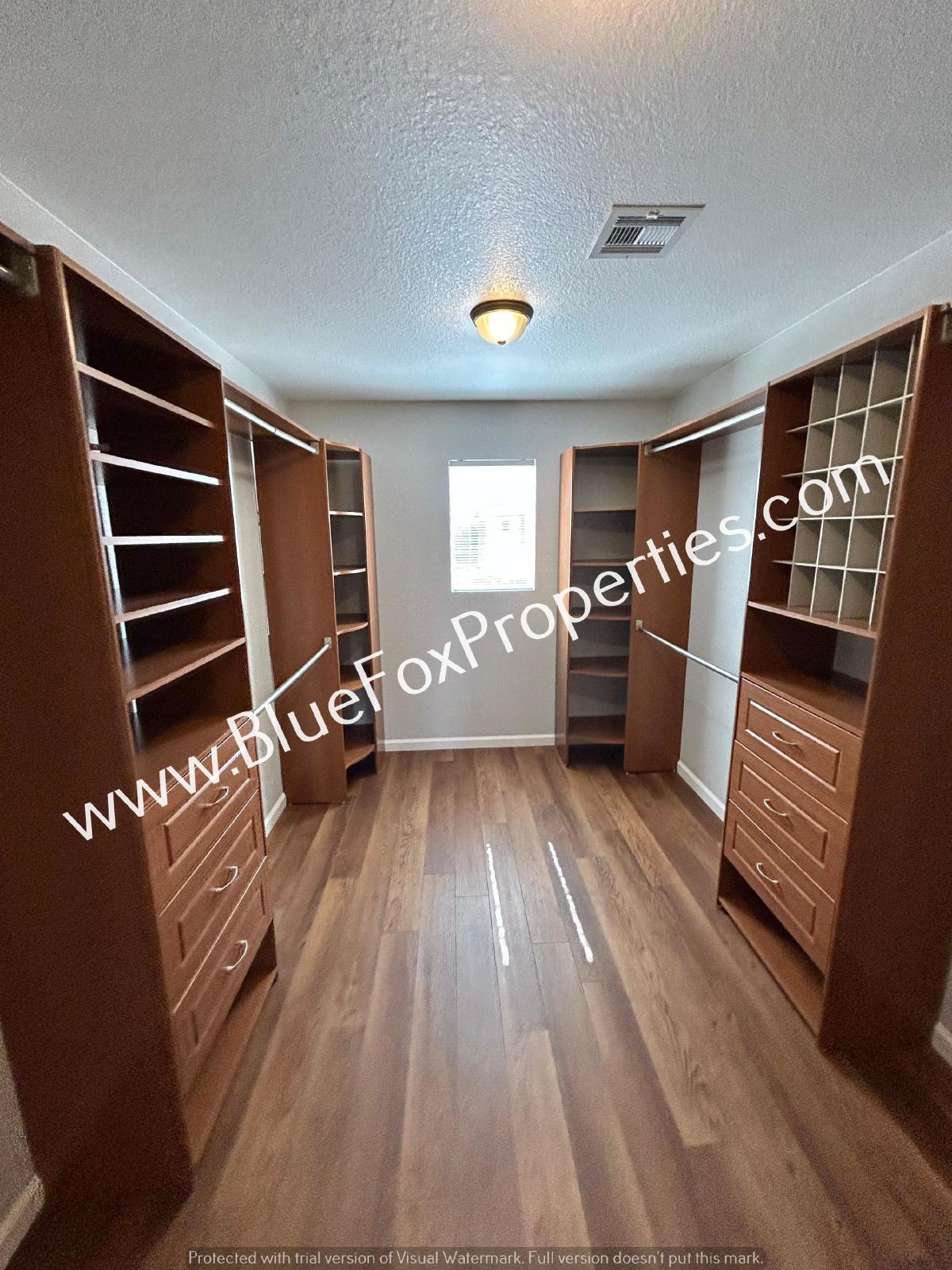 10066 N Blue Crossing Way property image