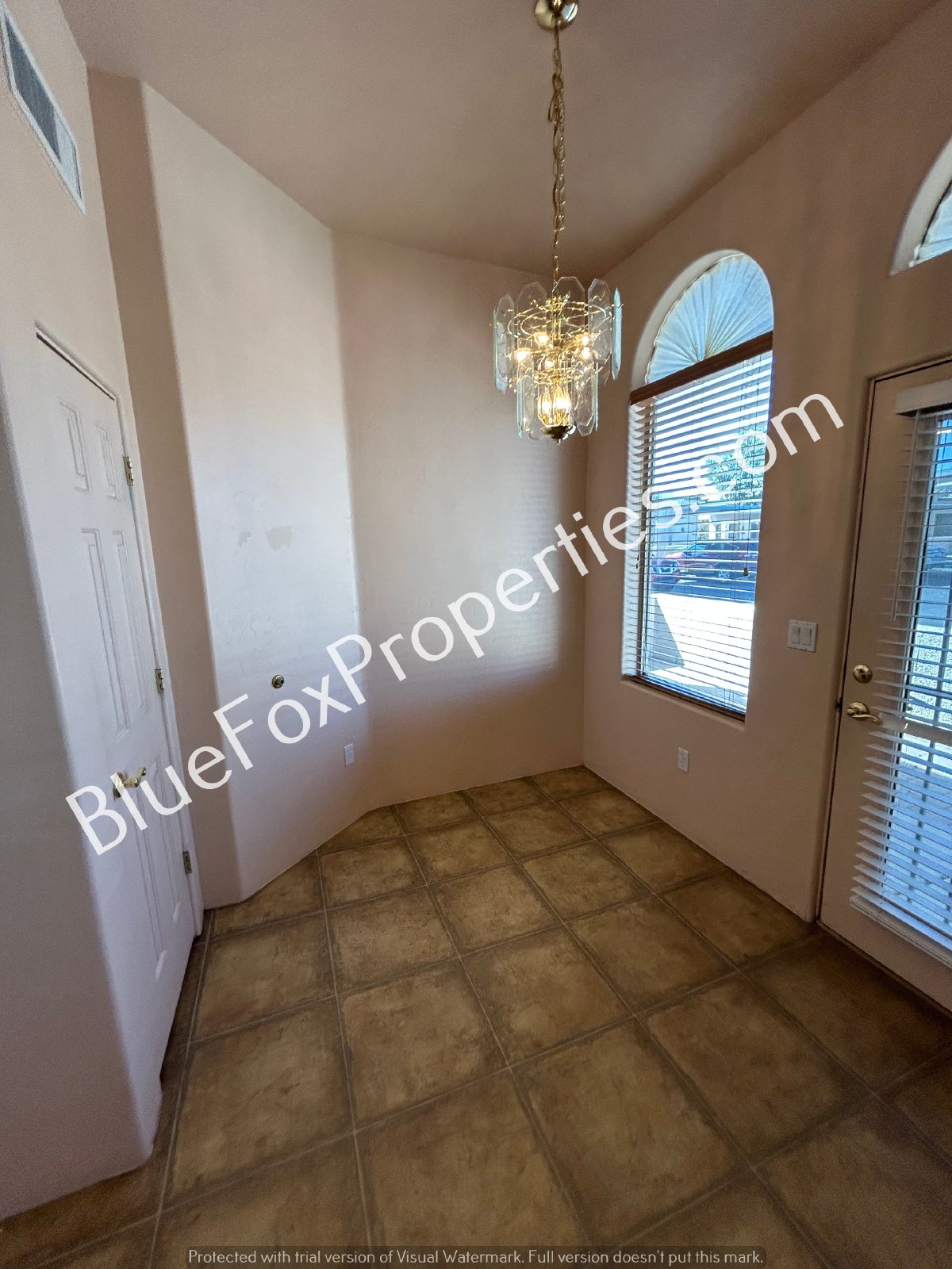 2347 W Via Di Silvio- A 55+ Community! property image
