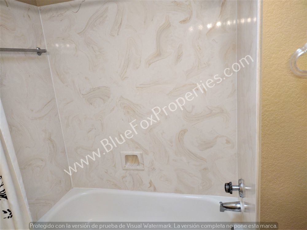 Centrally Located 2 bedroom, 2 bathroom property image