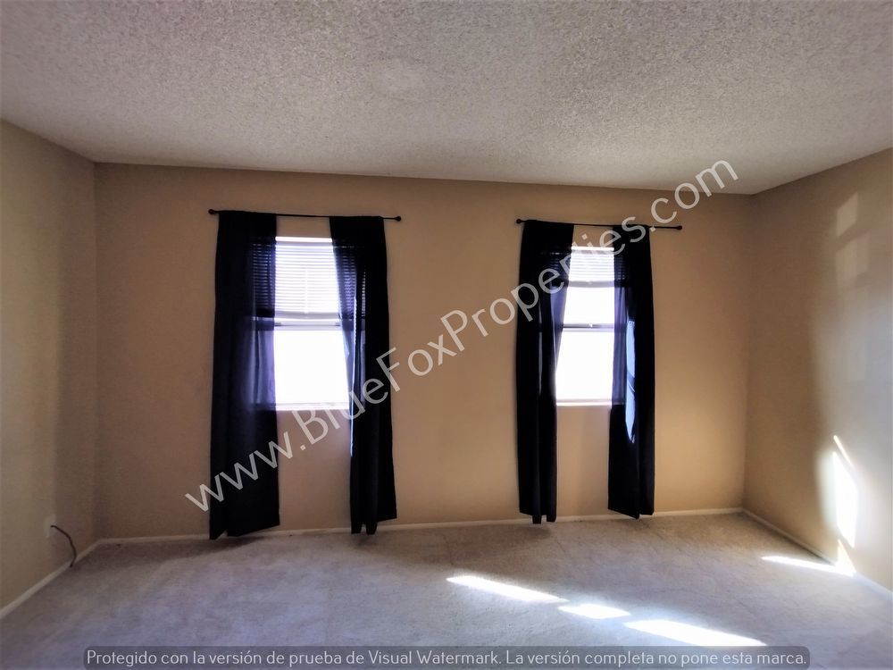 Centrally Located 2 bedroom, 2 bathroom property image