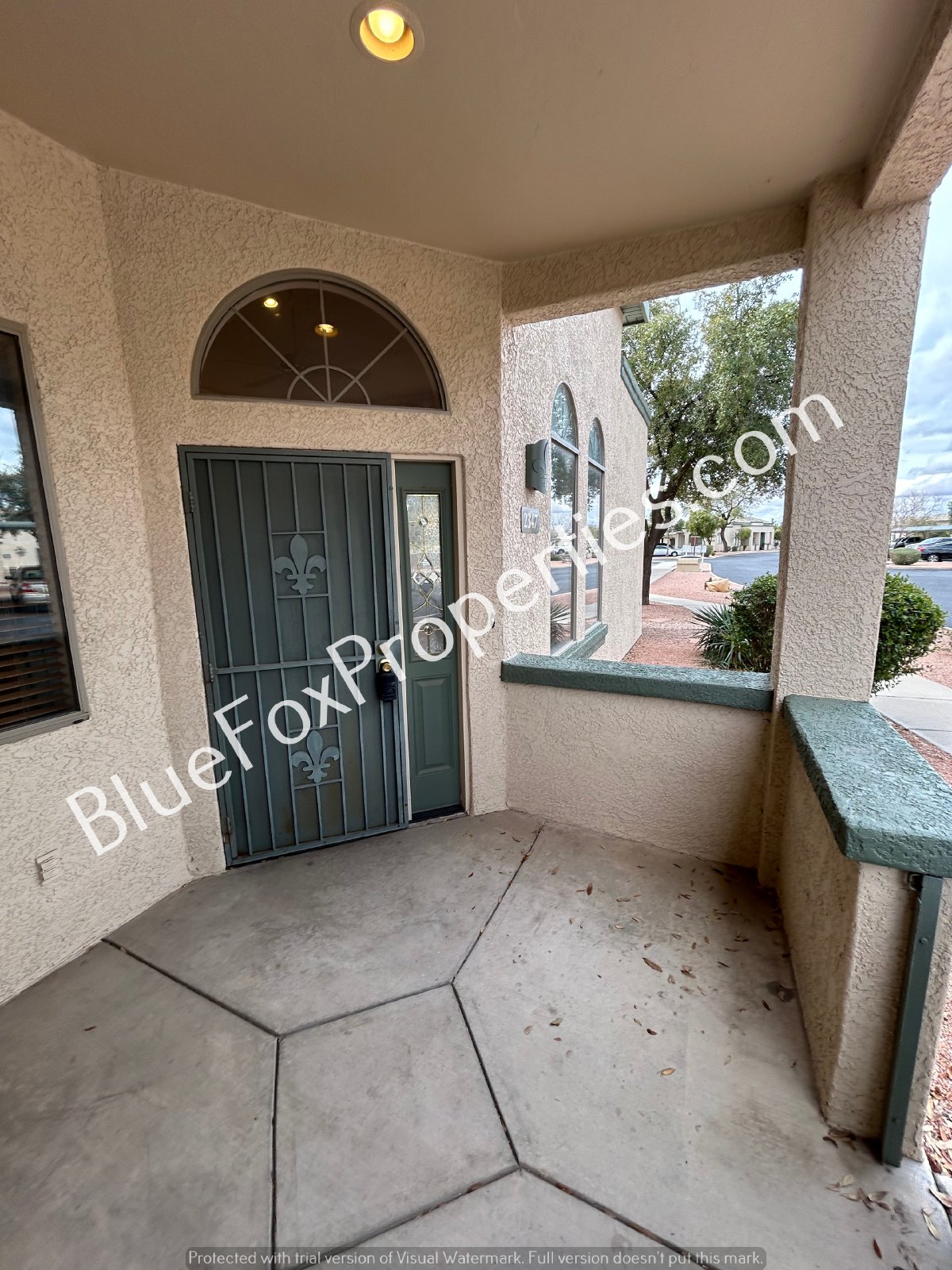 2347 W Via Di Silvio- A 55+ Community! property image