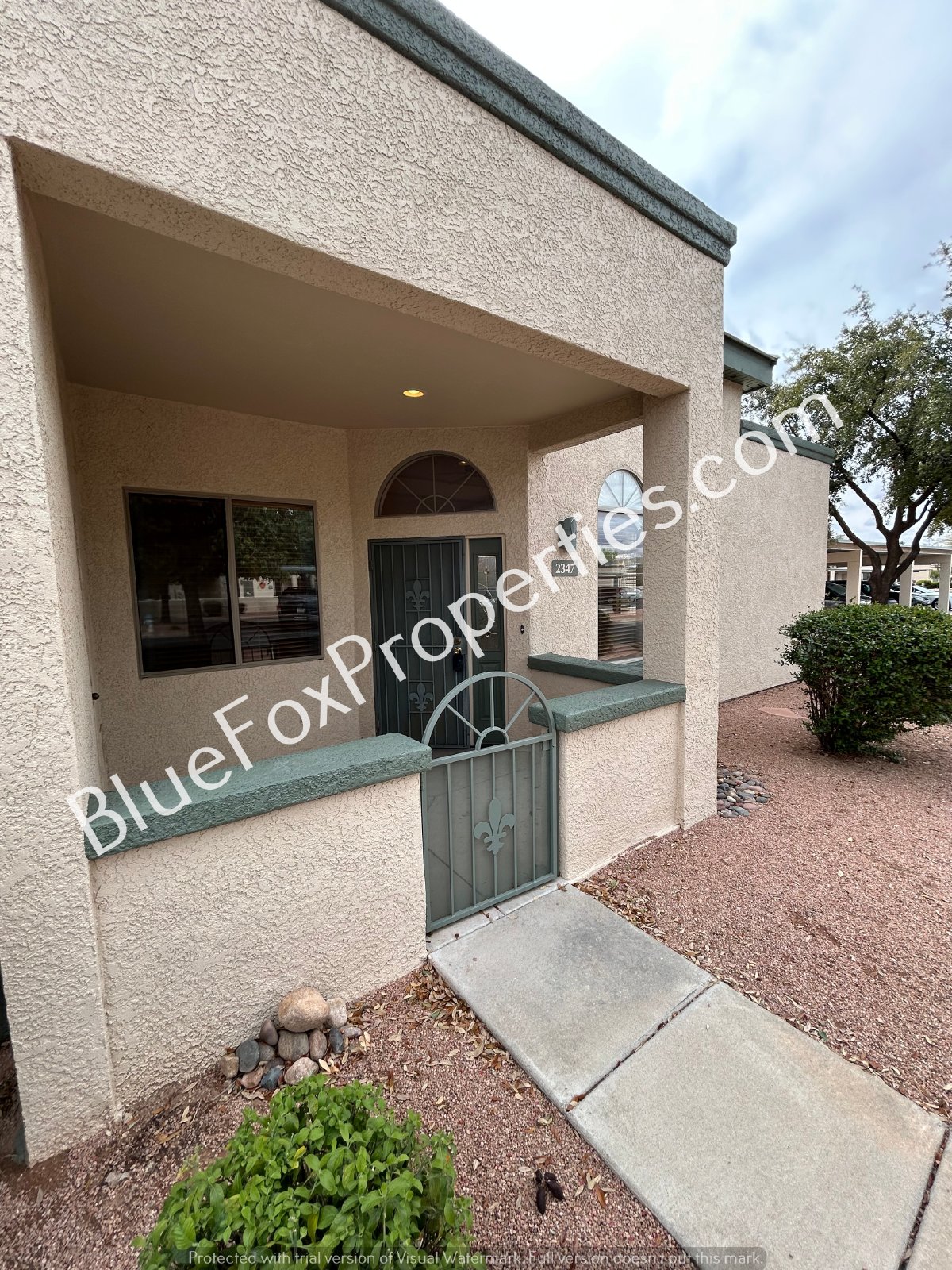 2347 W Via Di Silvio- A 55+ Community! property image