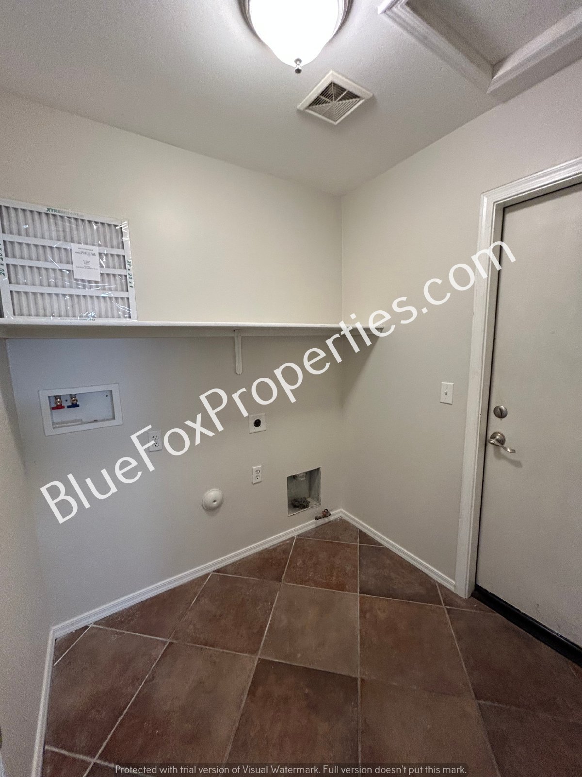 Stunning 4 bedroom WILL GO FAST! property image