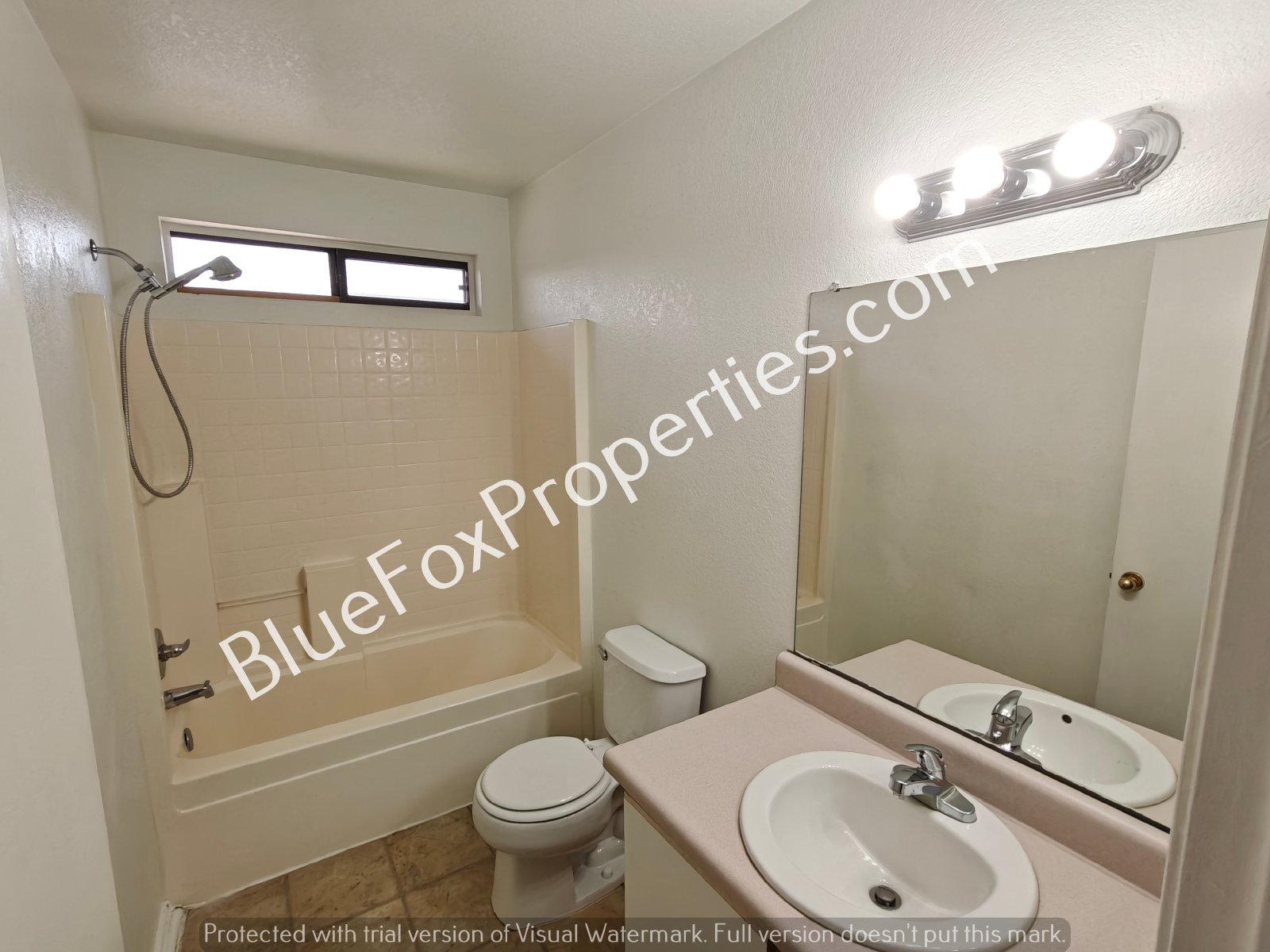 1643 W Denning Court property image