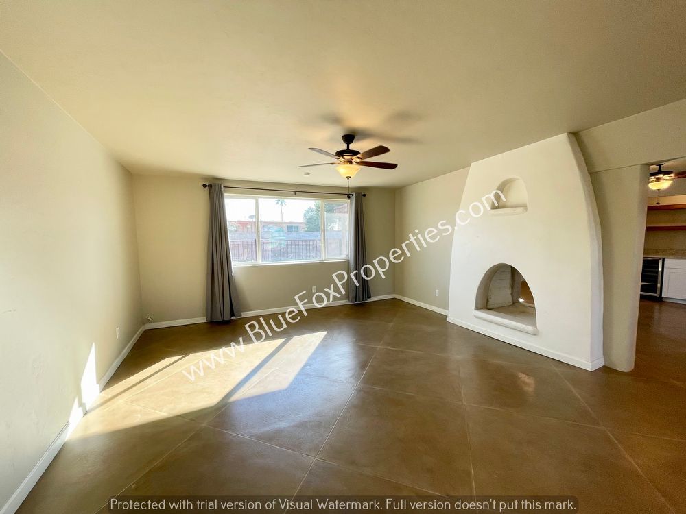 9512 E 29th St property image