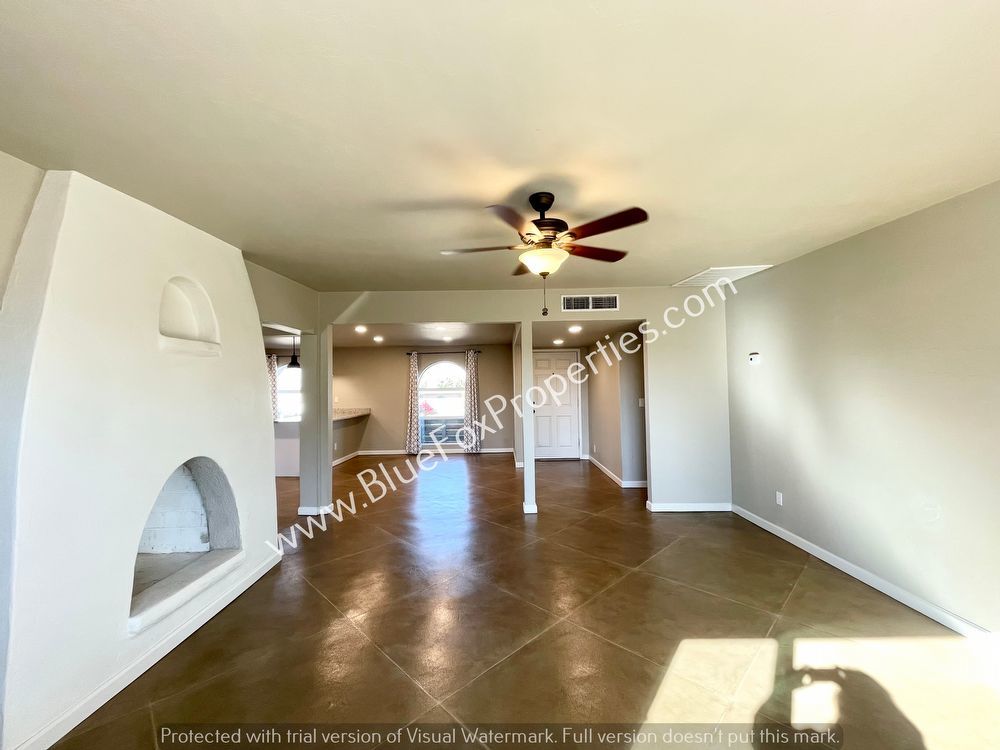9512 E 29th St property image