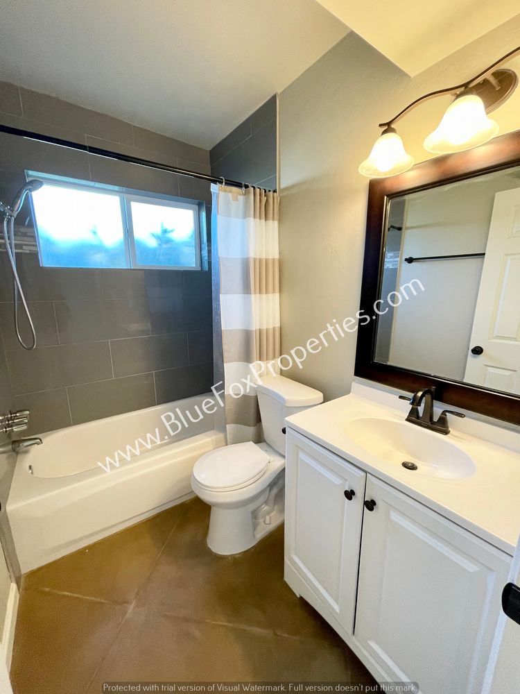 9512 E 29th St property image