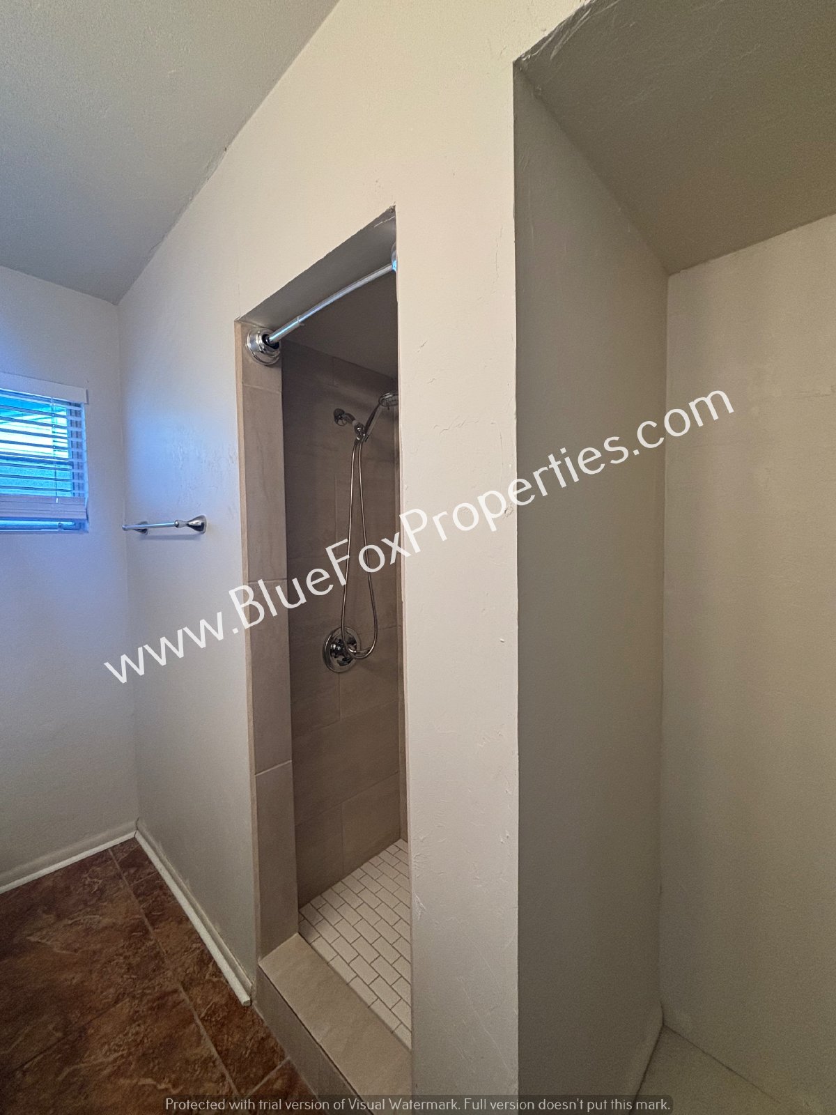4438 E Elmwood St property image