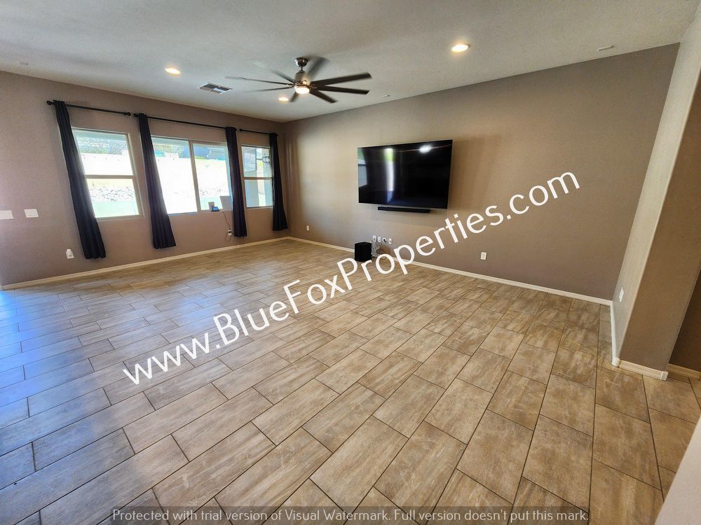 1072 W Rock Daisy Ln property image