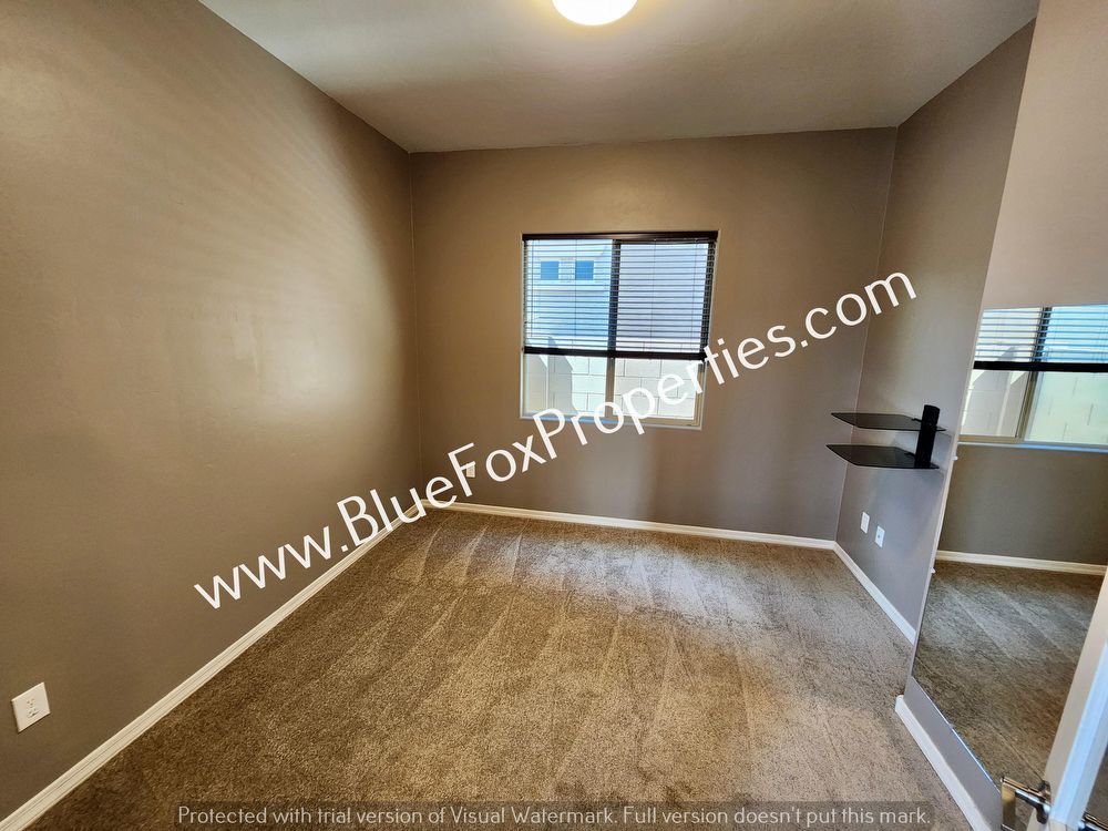 1072 W Rock Daisy Ln property image