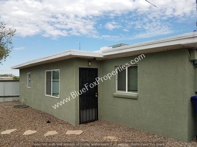 732 E Elm St # 2 property image