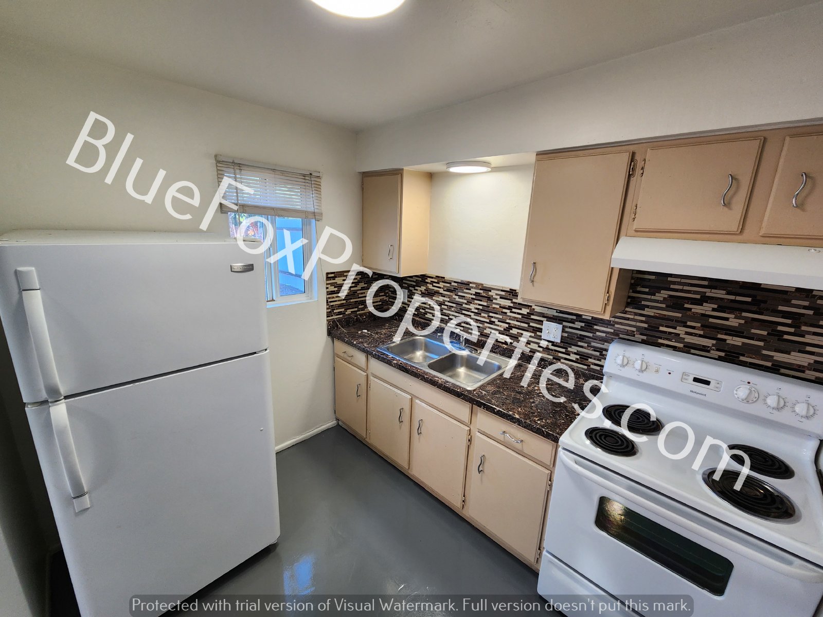 732 E Elm St # 2 property image