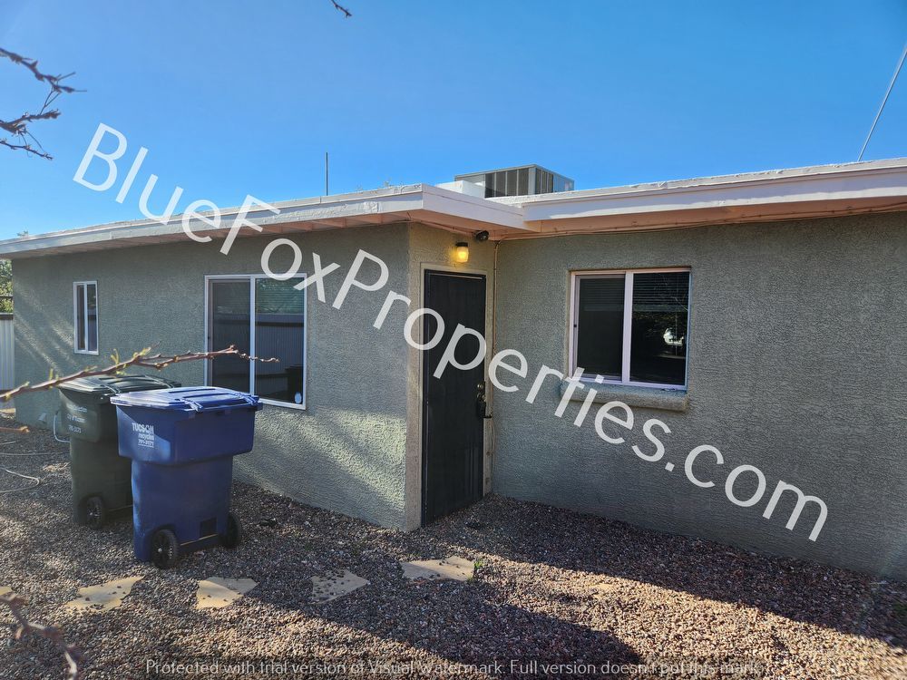 732 E Elm St # 2 property image