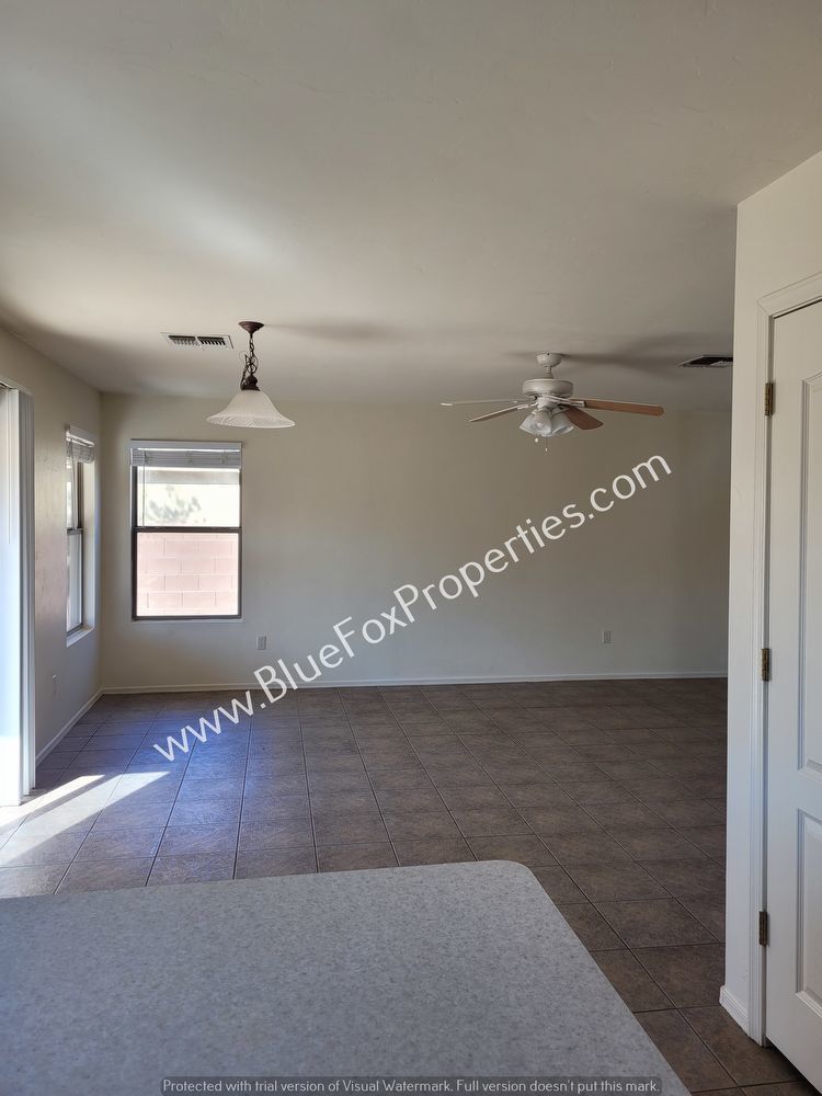 11917 W Heyburn Dr property image