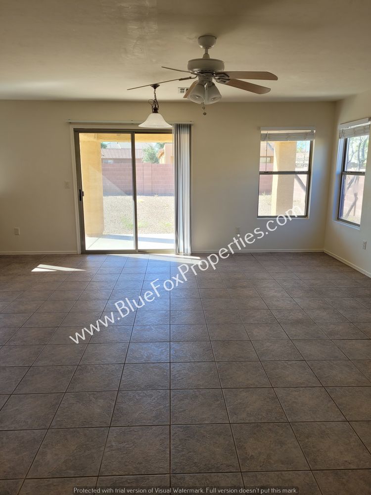 11917 W Heyburn Dr property image