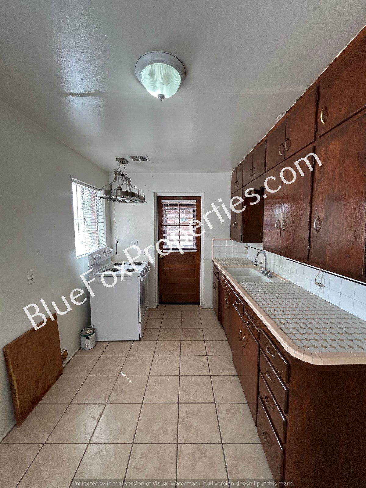 2309 N Chrysler Drive property image