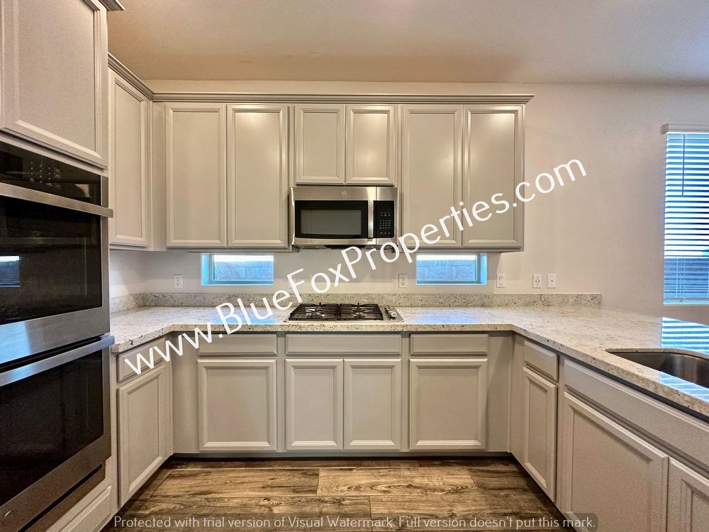 8073 S Jaeger Pl property image