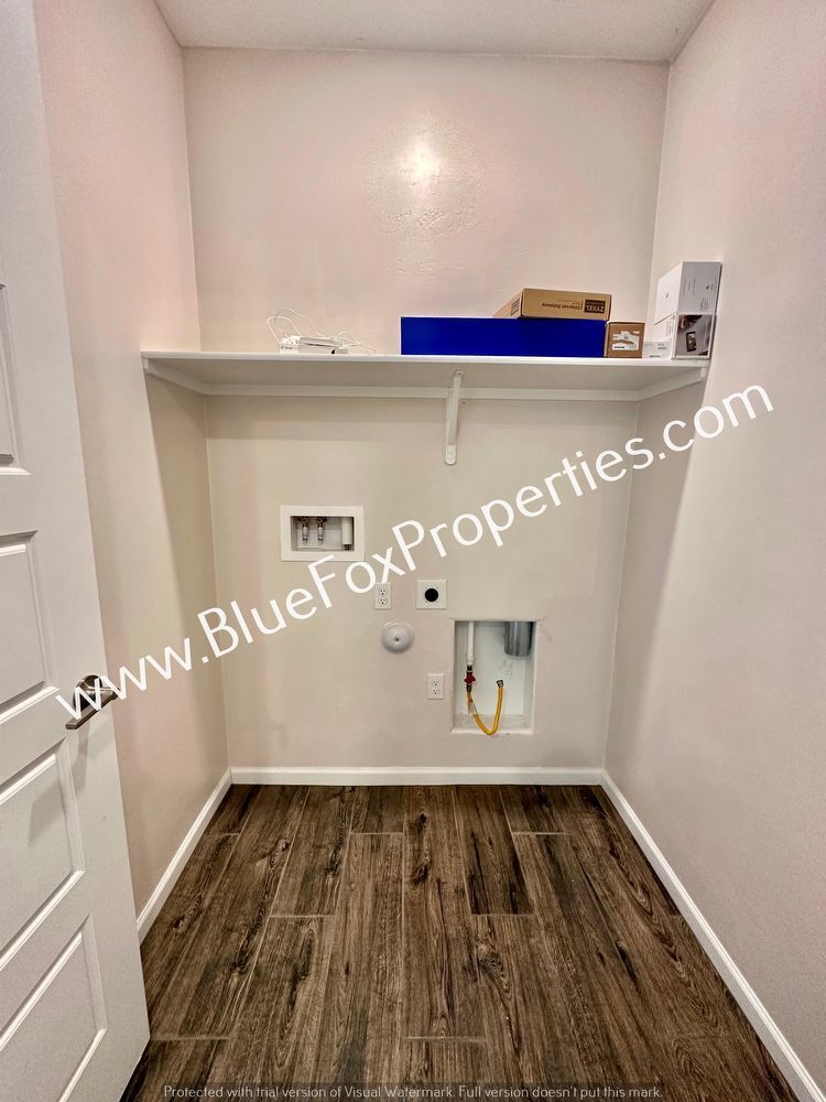 8073 S Jaeger Pl property image