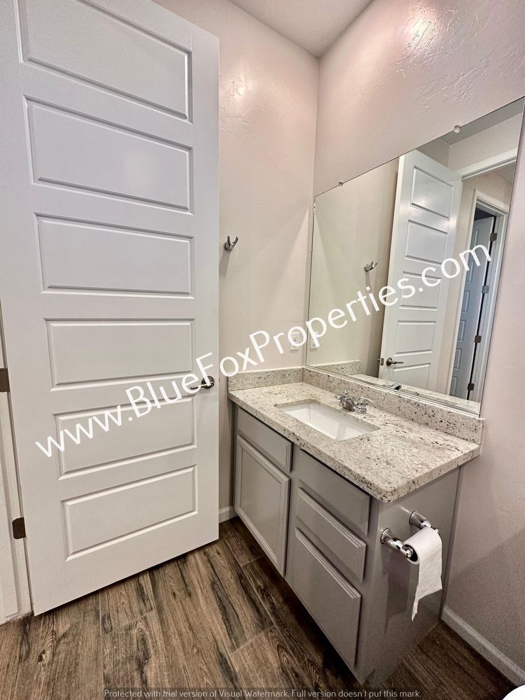 8073 S Jaeger Pl property image