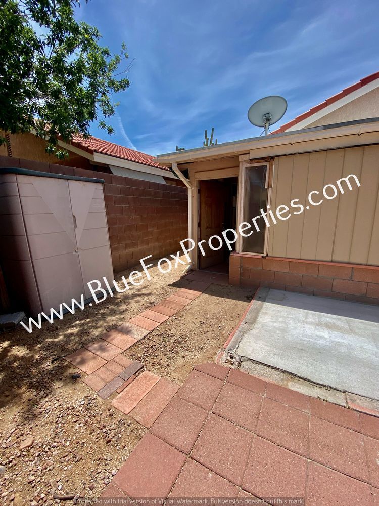 4692 W Knollside St property image