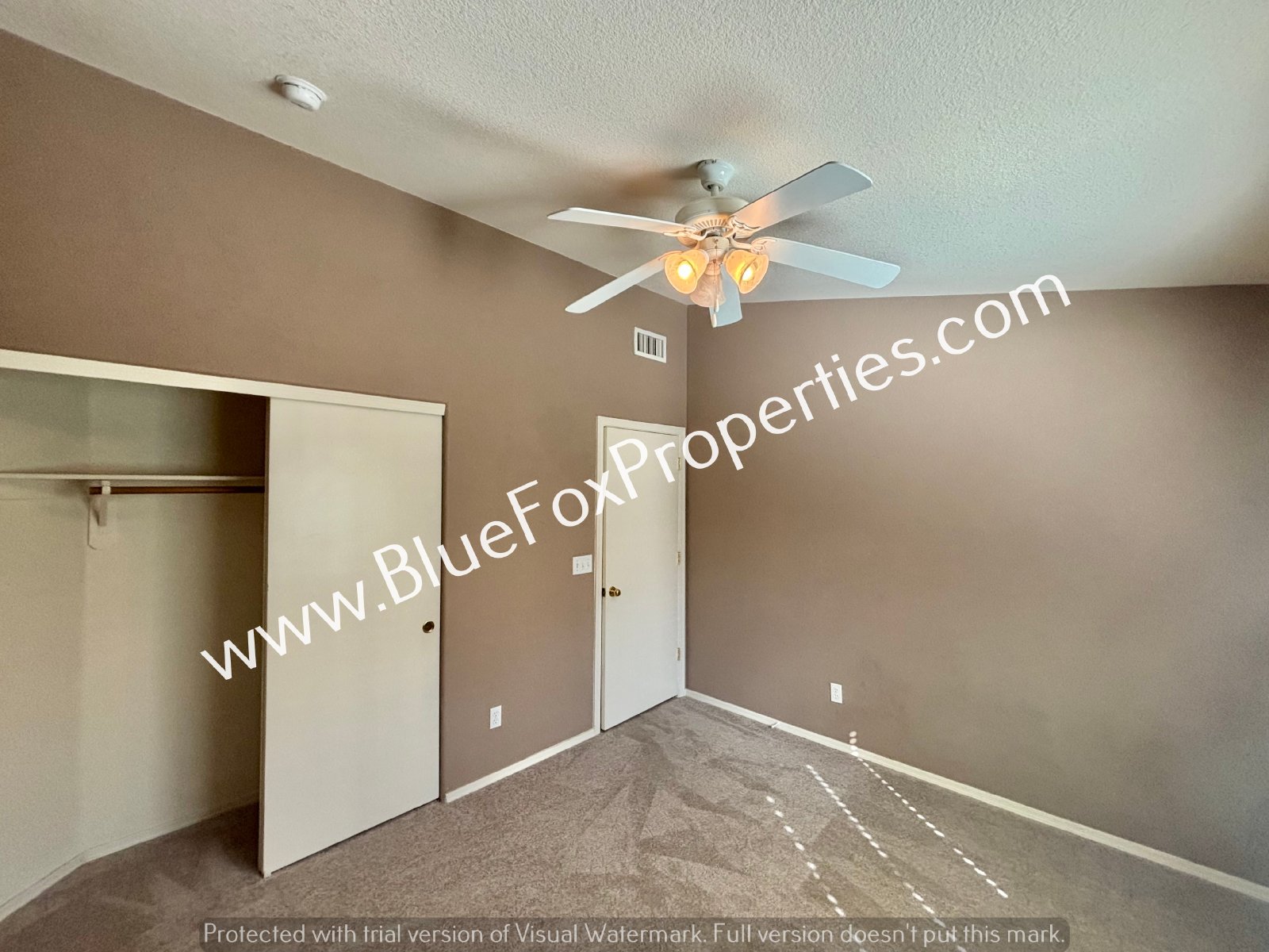 9495 N Winter Wren Ave property image