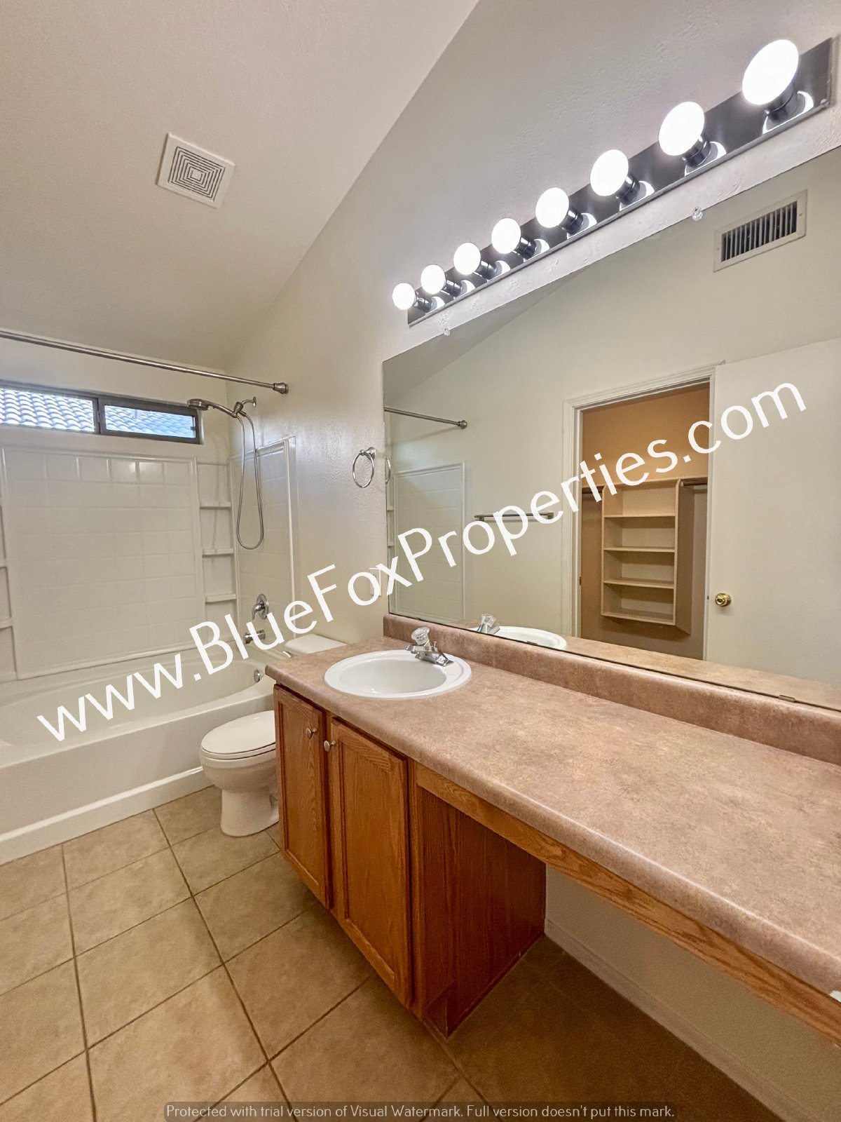 9495 N Winter Wren Ave property image