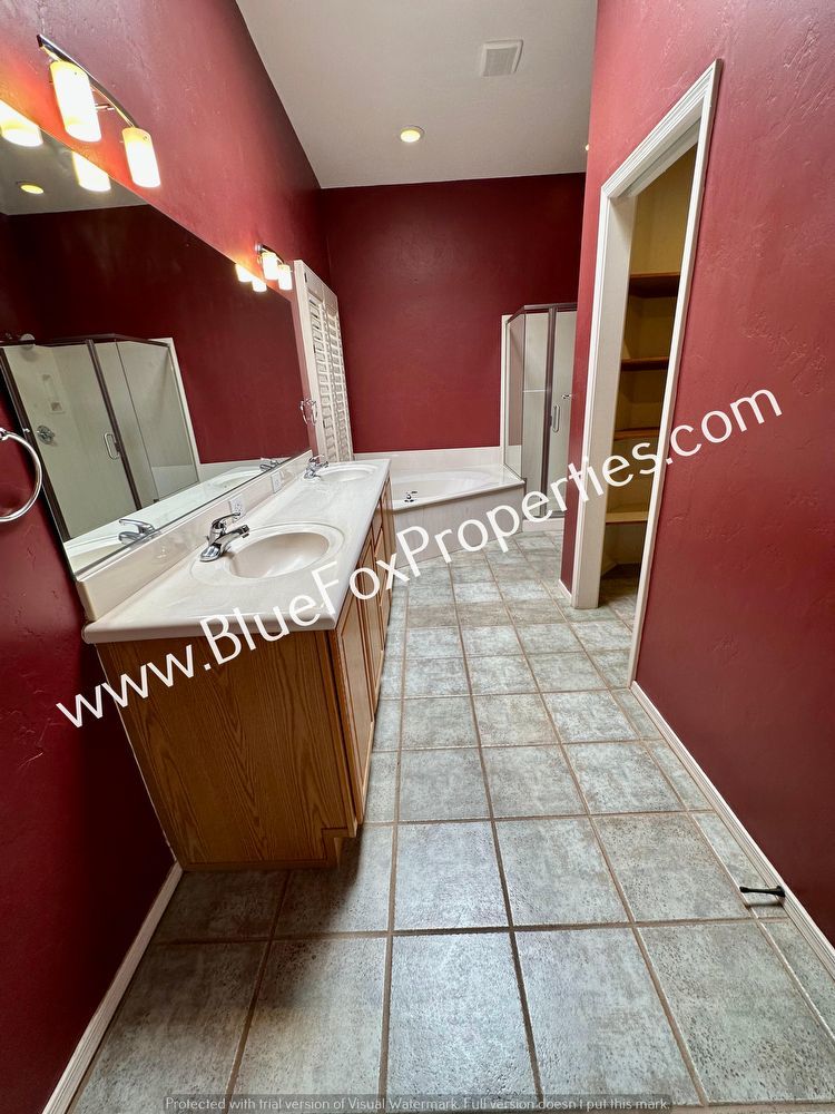 4814 N Castle Ridge Road property image