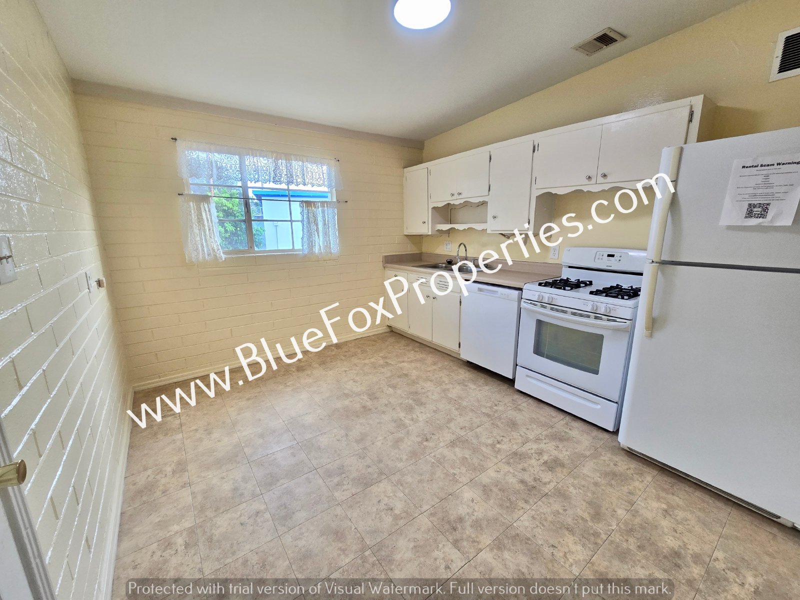 3240 E Halcyon Pl property image