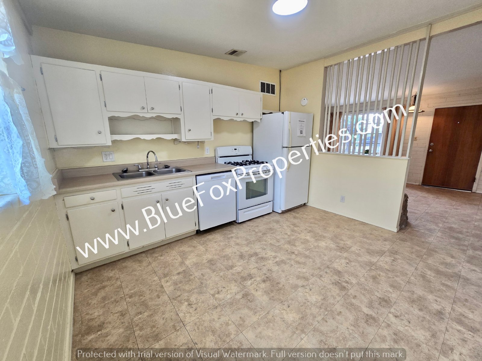 3240 E Halcyon Pl property image