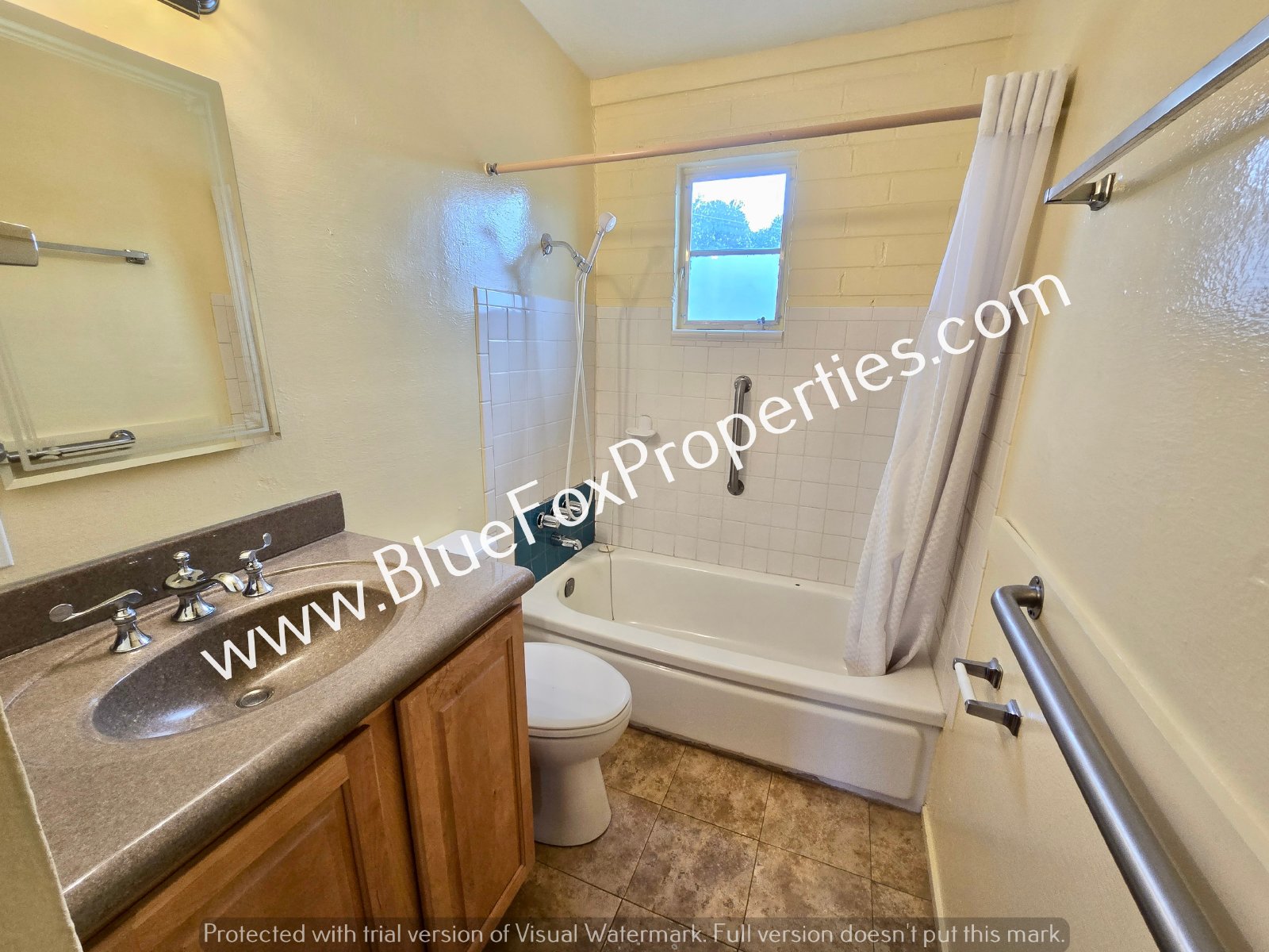 3240 E Halcyon Pl property image