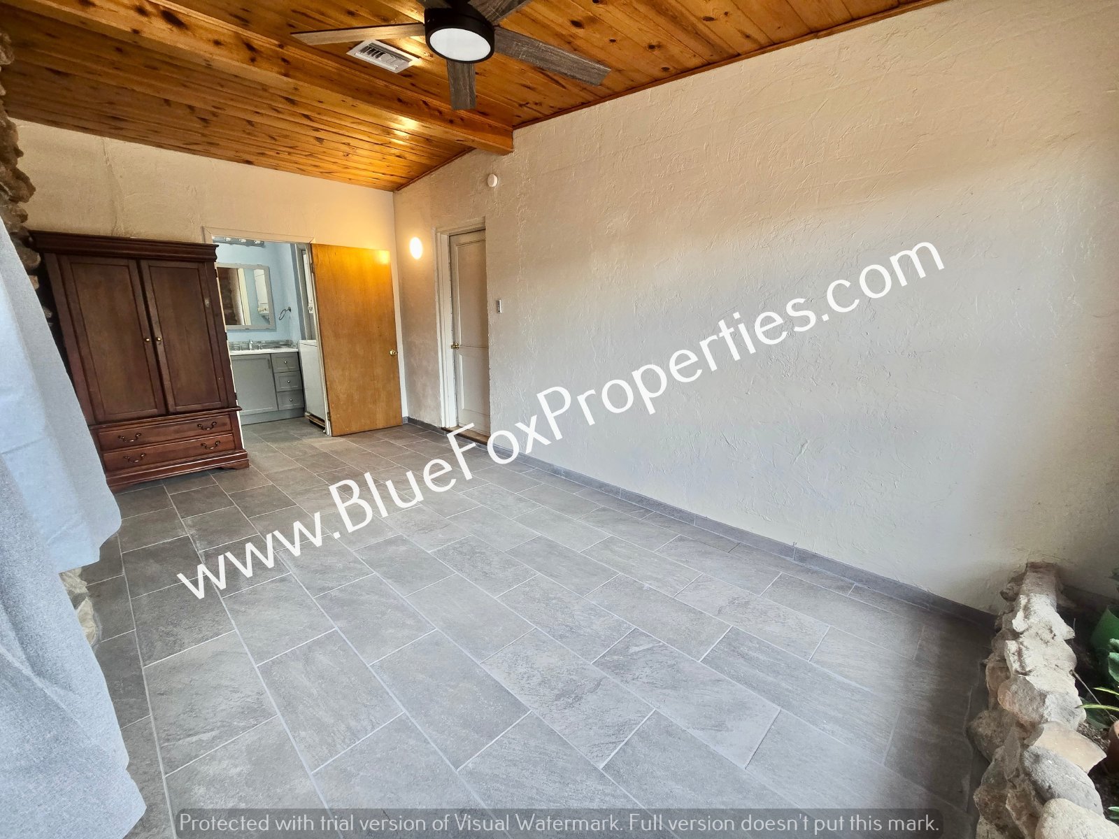 3240 E Halcyon Pl property image