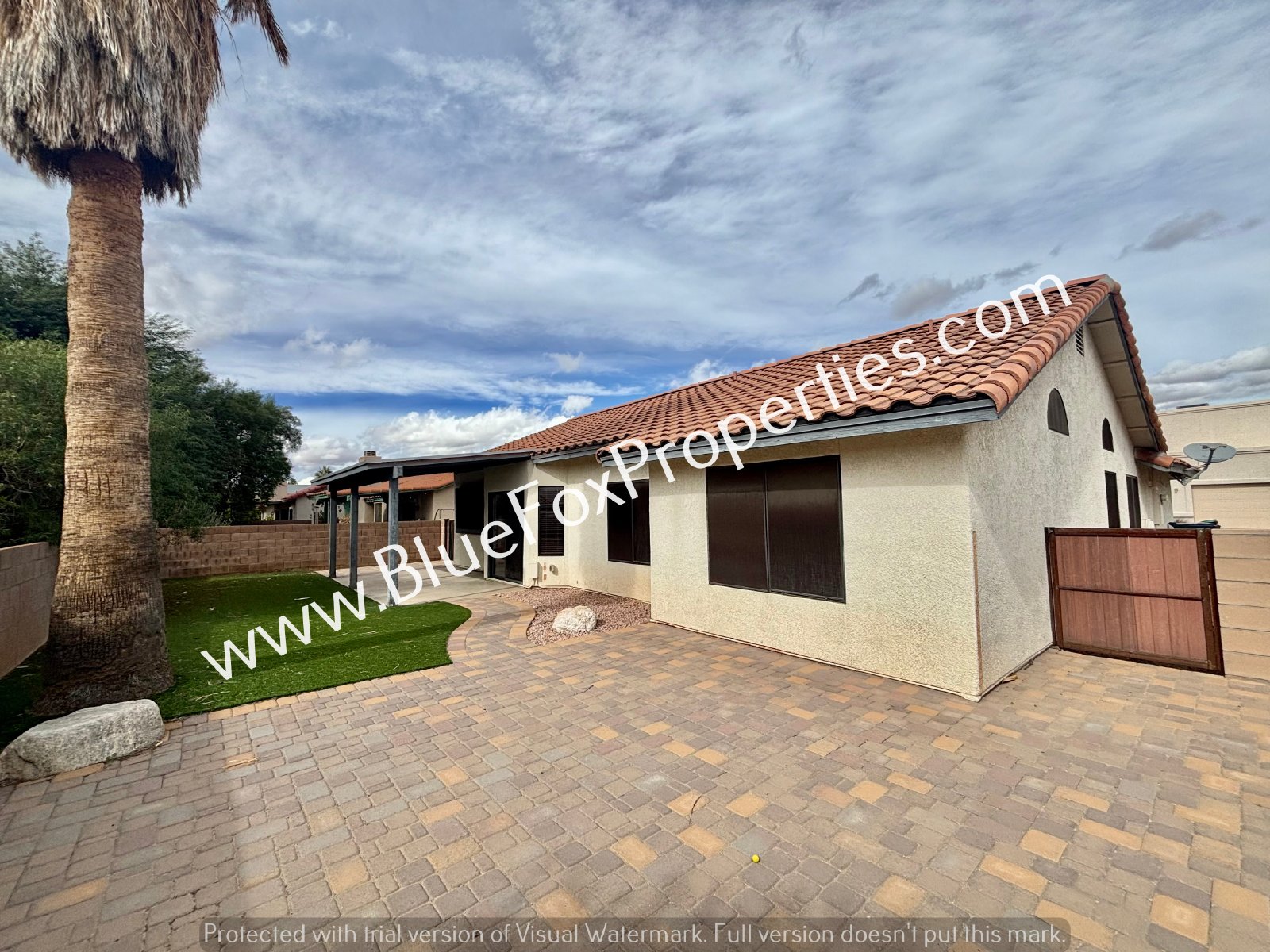 2621 W Camino Del Deseo property image