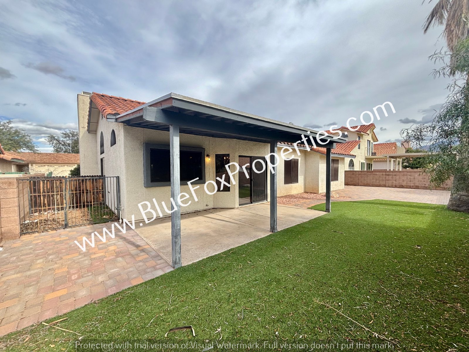 2621 W Camino Del Deseo property image