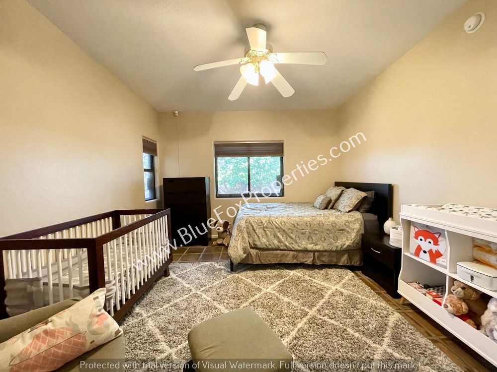 5449 N. Crescent Ridge Drive property image