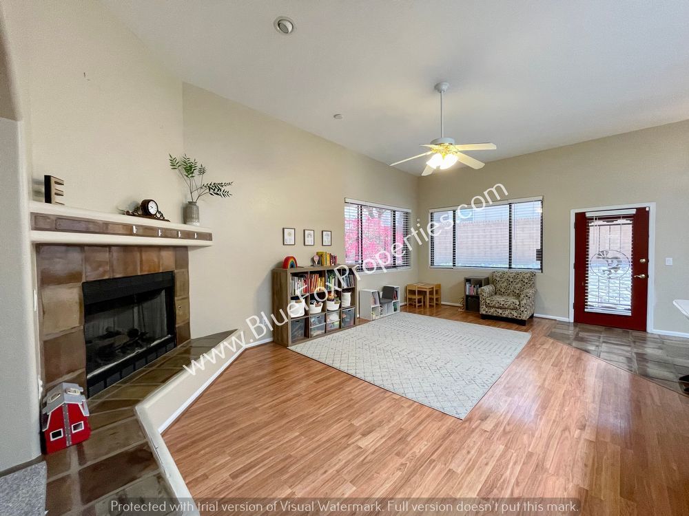 5449 N. Crescent Ridge Drive property image